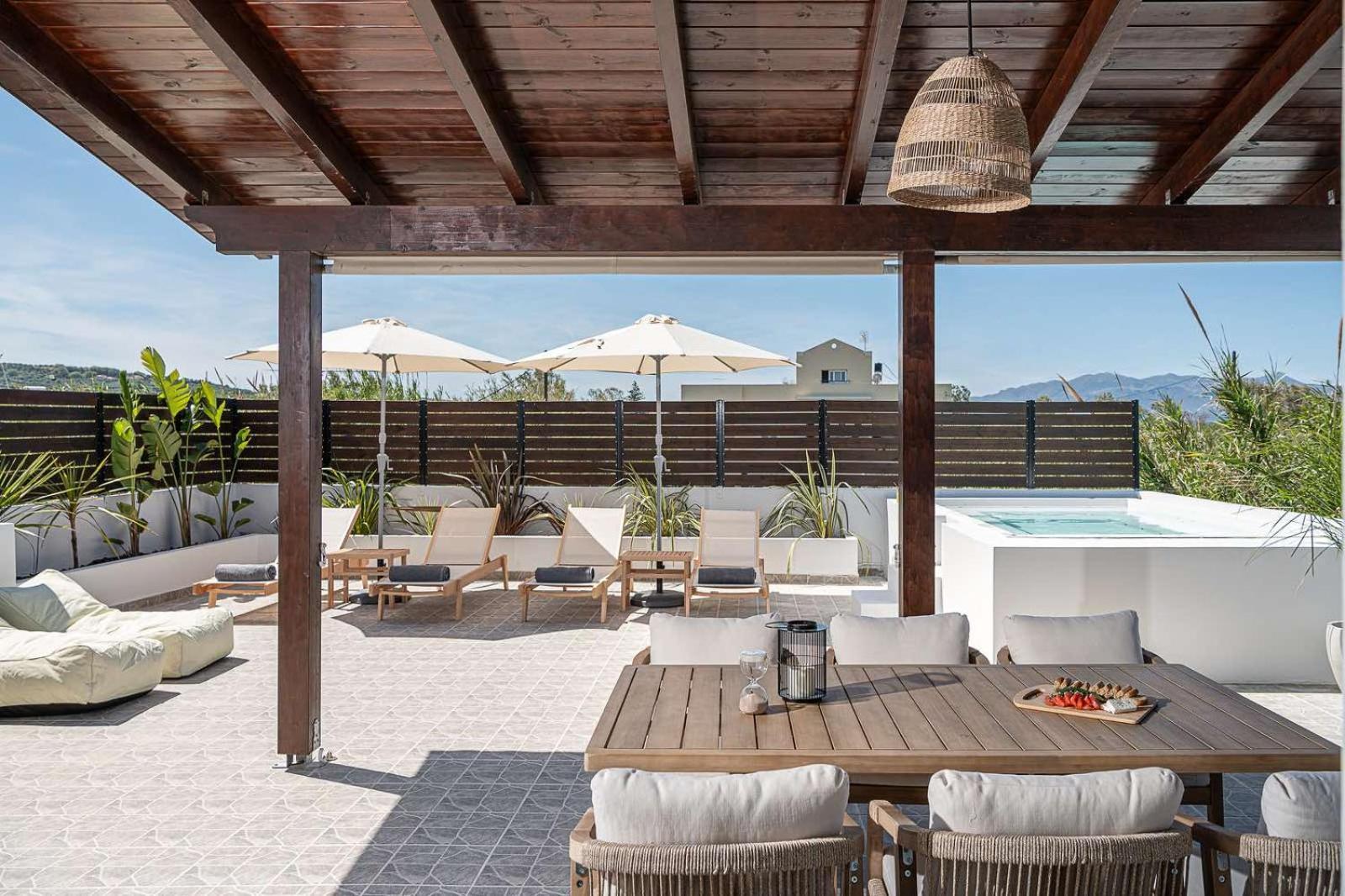 Sol Luxury Apartment - Close To The Beach With A Private Mini Pool Chania  Exterior photo